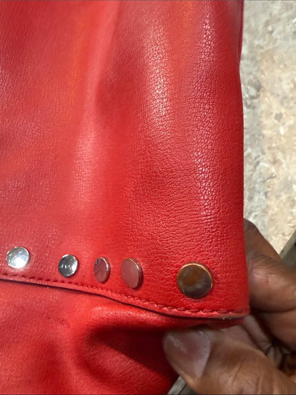 Michael Kors Red Studded Leather Tote Bag - Sleek Everyday Shoulder Bag - Picture 13 of 14